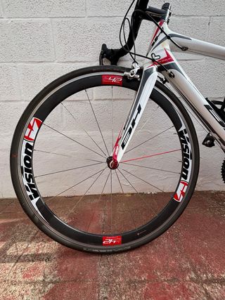 Bicicleta carretera BH Prisma