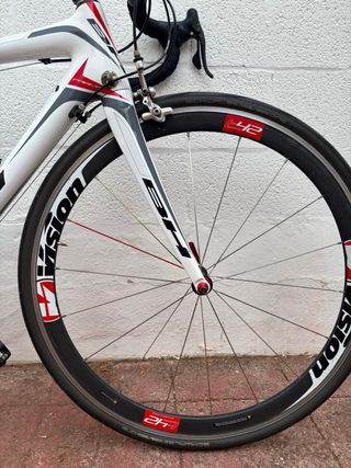 Bicicleta carretera BH Prisma
