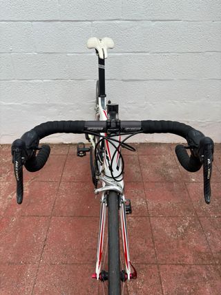 Bicicleta carretera BH Prisma