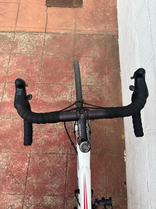 Bicicleta carretera BH Prisma