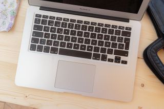 Apple MacBook Air 7,2 2015