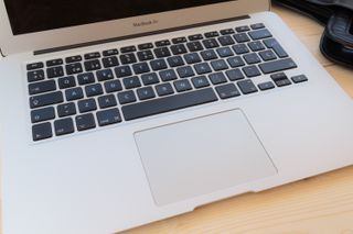 Apple MacBook Air 7,2 2015