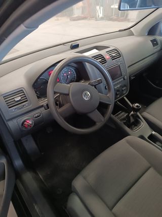 Volkswagen Golf 2005