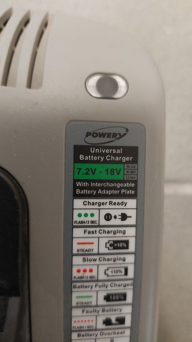 Cargador Baterías LWE-AEG3