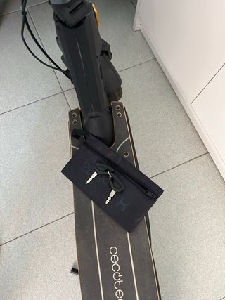 Patinete Eléctrico Bongo S Max. Cómo nuevo