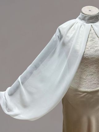 Blusa gasa blanco choker manga larga talla única