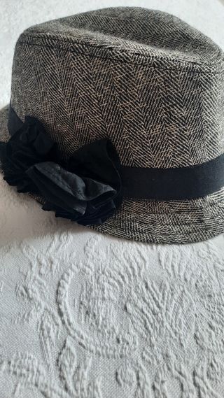 Sombrero H&M niña