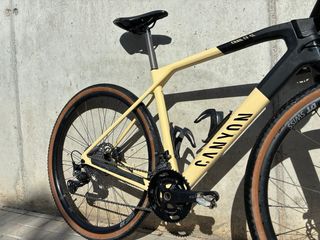 Bicicleta Canyon Grail CF SL 7