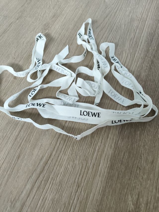 Fita de tecido Loewe branca