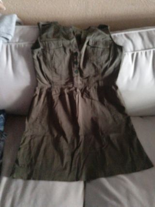 Vestido de verano verde militar