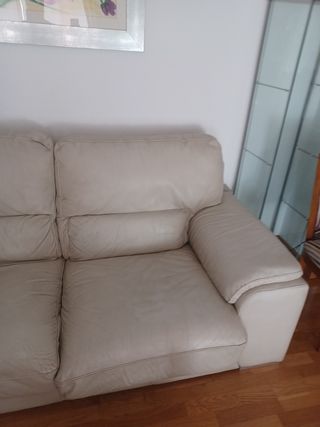 Sofá 3+2 plazas de piel beige