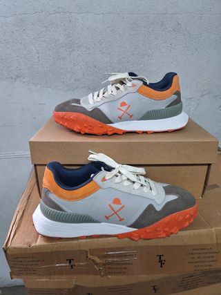 Zapatillas Harper&Neyer grises y naranjas