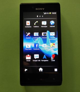 Sony Xperia J ST26i Nero