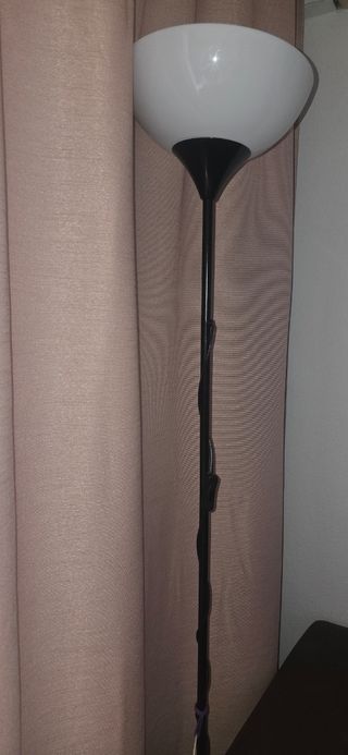 Lámpara de pie moderna