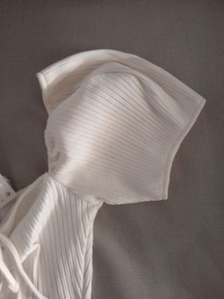 Camiseta Zara Blanca Talla M. Crop.
