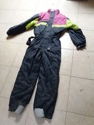 tuta da neve brugi - necessita di 2 cuciture €14