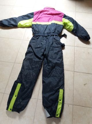 tuta da neve brugi - necessita di 2 cuciture €14