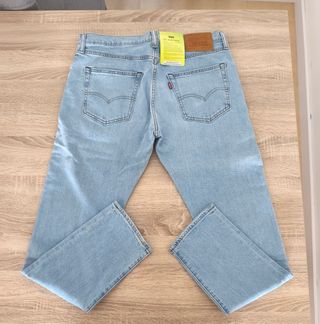 Vaqueros Levi's