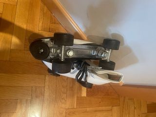 Patines de 4 ruedas blancos ÚNICO USO