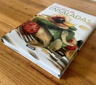 LIBRO DE LAS ENSALADAS Y DIETA BAJA EN CALORÍAS 