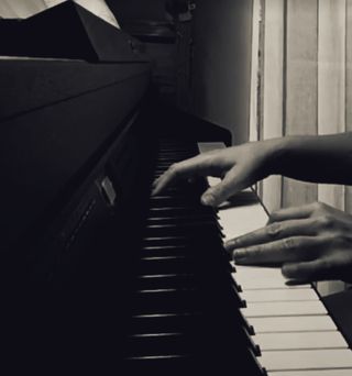 Clases de teoría musical y piano (iniciación)