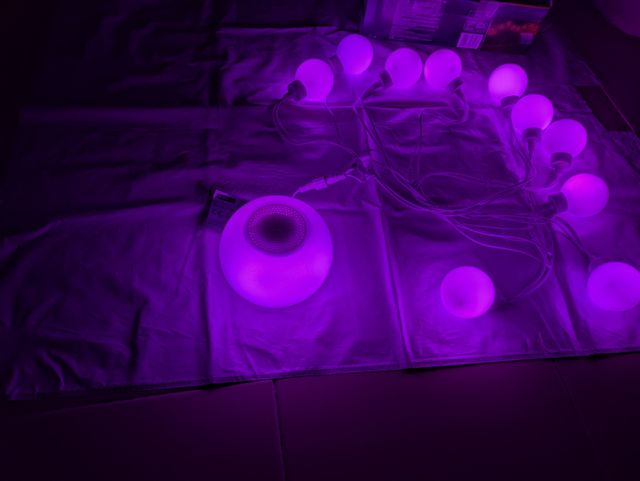 Luces LED Bluetooth y Altavoz