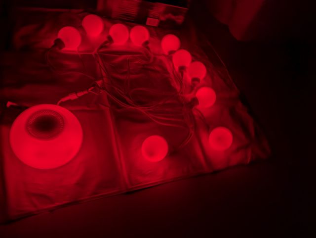 Luces LED Bluetooth y Altavoz