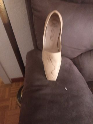 Zapatos Pitillos Beige Mujer Cómodos 