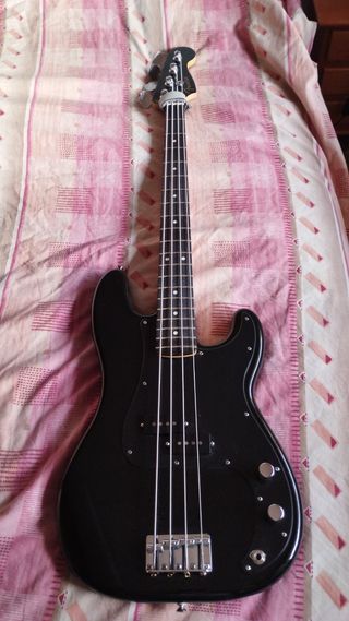 Fender Precision Bass Edición Limitada