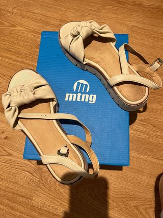 Sandalias Mustang Piel Talla 38 Beige