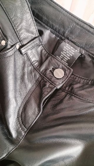 Pantalones de cuero negros
