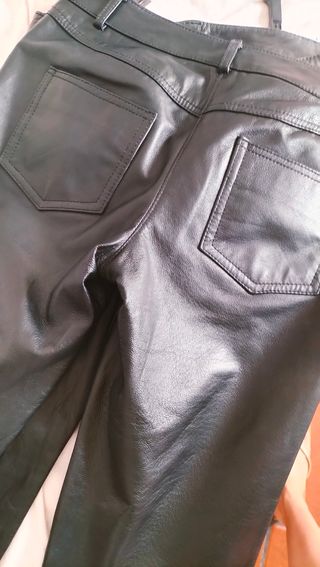 Pantalones de cuero negros