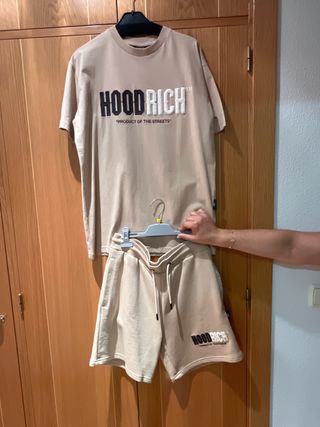 Conjunto Hoodrich Beige Camiseta y Pantalón Corto