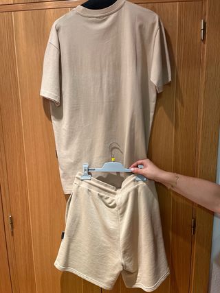 Conjunto Hoodrich Beige Camiseta y Pantalón Corto