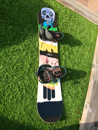 Tabla Bataleon Evil Twin + Fijaciones Union