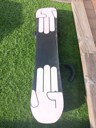 Tabla Bataleon Evil Twin + Fijaciones Union