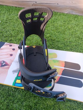 Tabla Bataleon Evil Twin + Fijaciones Union