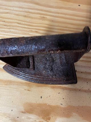 Plancha antigua de hierro