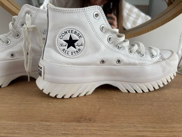 Converse Blancas Plataforma second hand for 25 EUR in Palafrugell