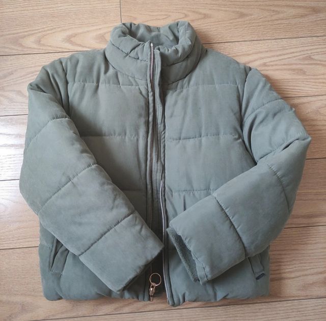 Chaqueta niña 10 años. 140cm. Marca Beckaro.