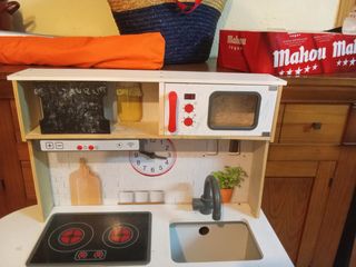 Cocinita de madera para niños