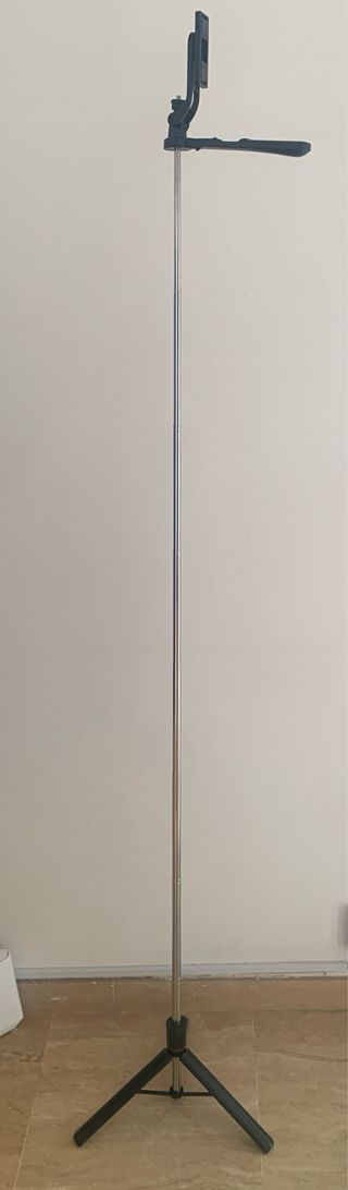 Palo selfie F16 con trípode