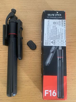 Palo selfie F16 con trípode