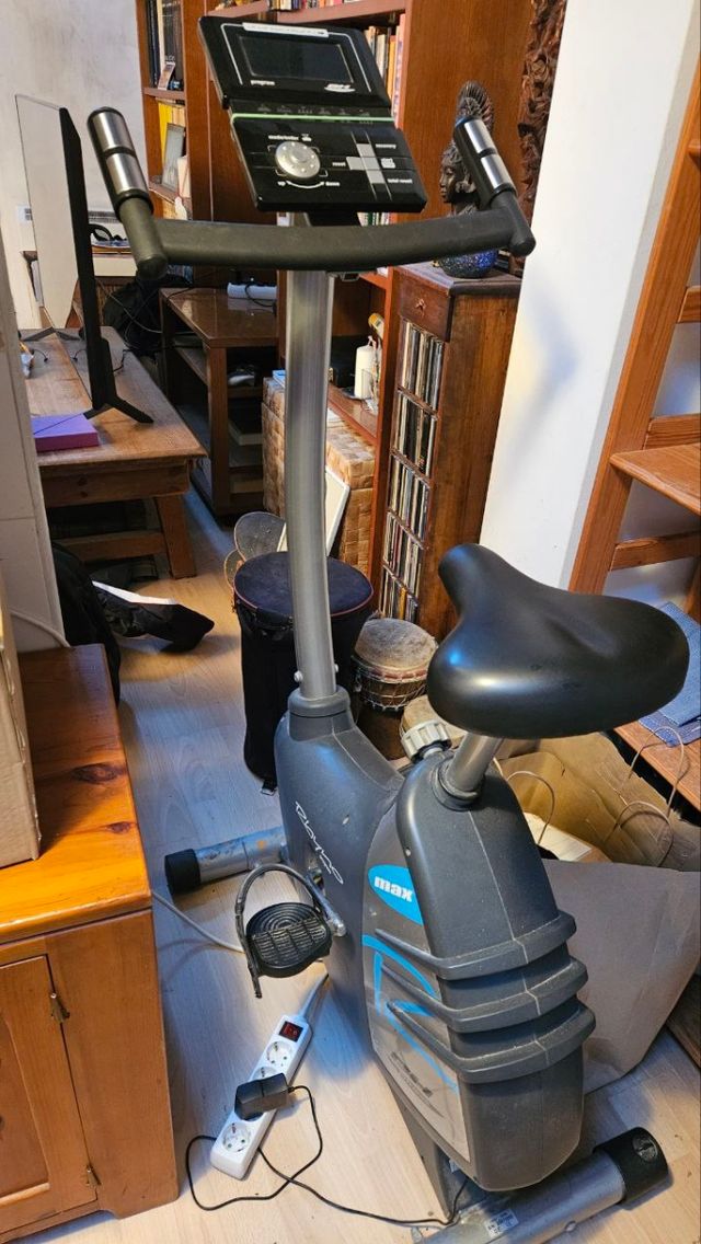 Bicicleta Estática BH Rhyno Max