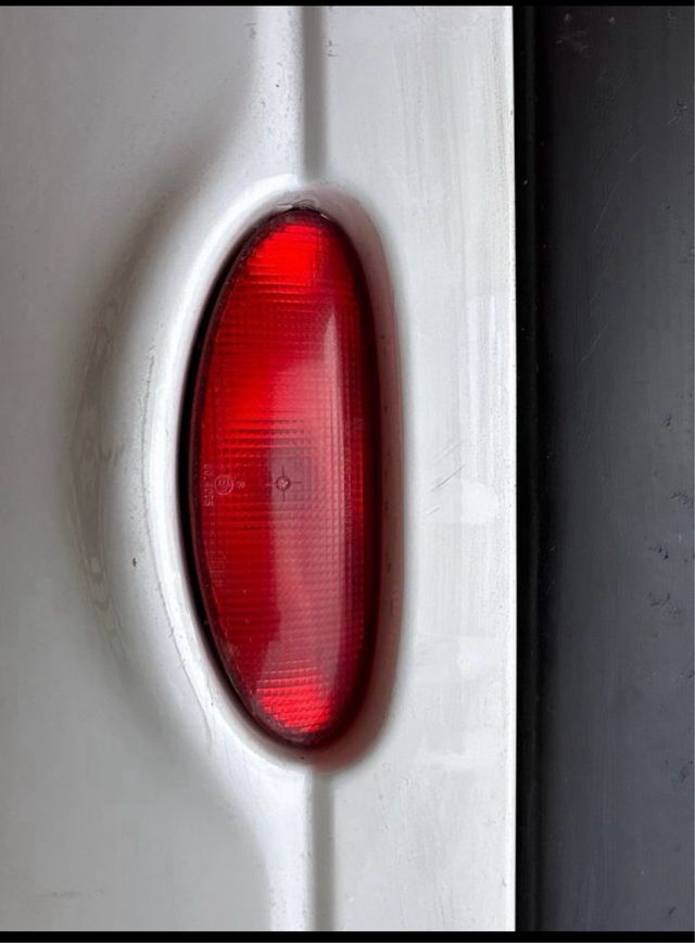 Defensa trasera Peugeot 206.