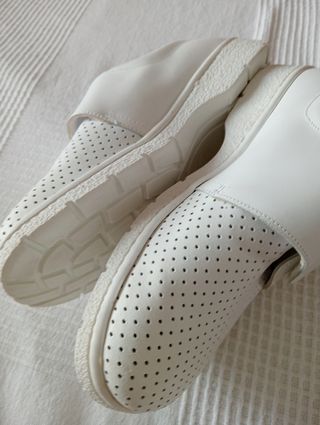 Zapatos blancos trabajo
Unisex.