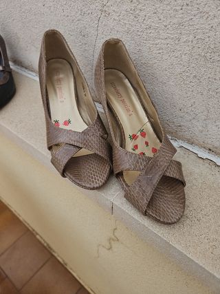 Zapatos Strawberry Passion's Talla 37