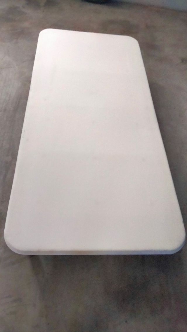 Somier 90x200cm Ikea. Patas atornilladas incluidas