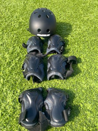 Patines Rollerblade Talla 45 + Protecciones