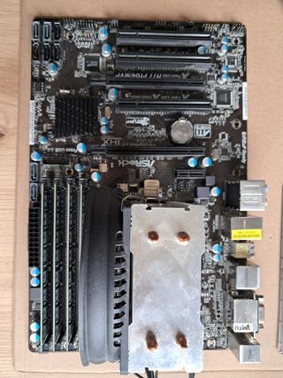 Placa ASRock H77 Pro4 MVP + Xeon E3 1240 v2 + 32GB